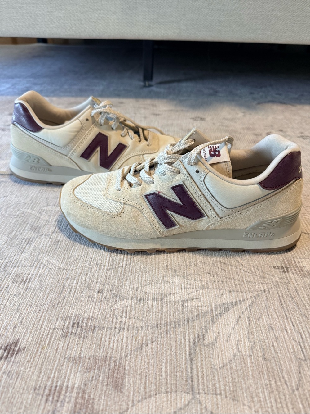 Women’s New Balance 574 size 9